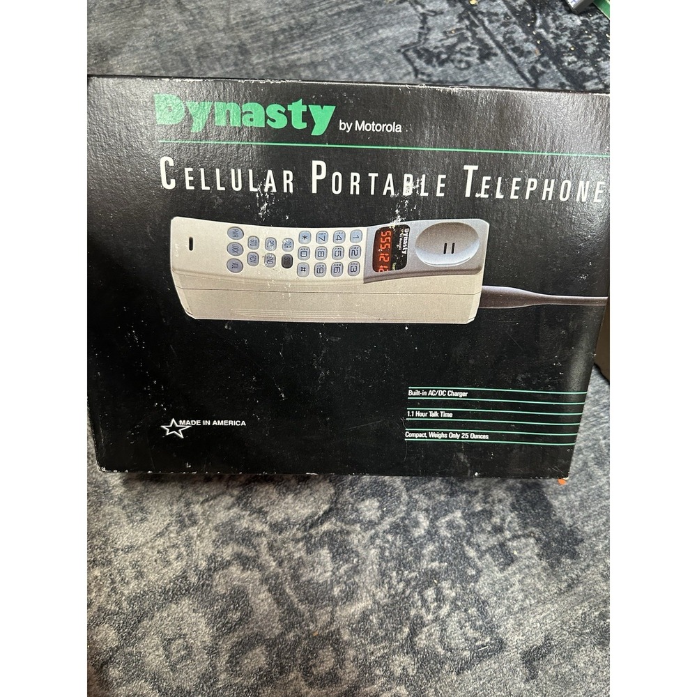 Vintage Motorola Dynasty Cellular Portable Telephone Phone